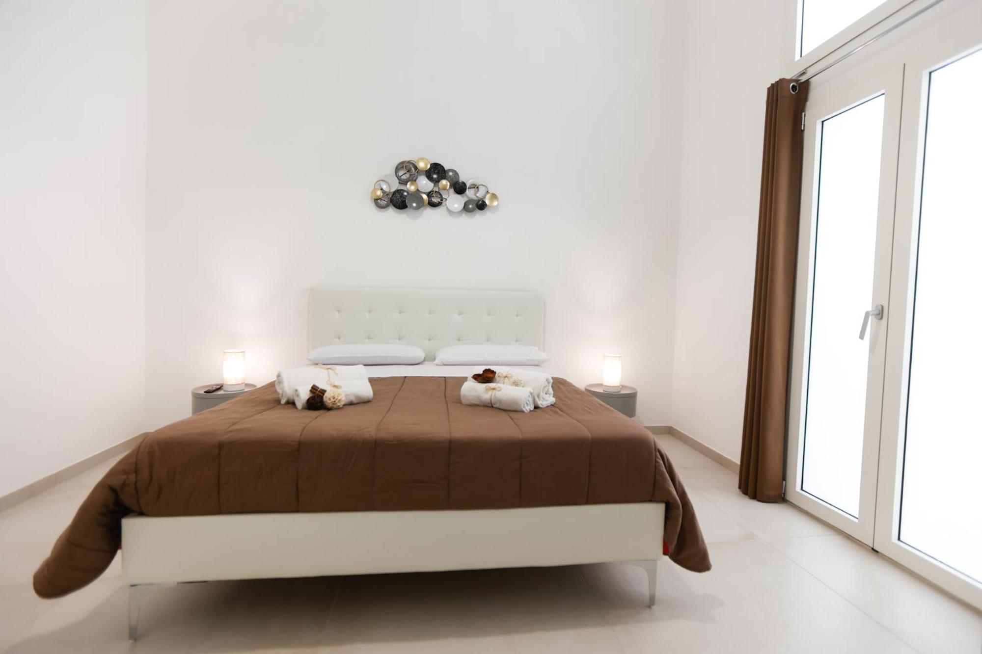 Appartamento Elegante Bilocale Con Giardino Lecce Esterno foto